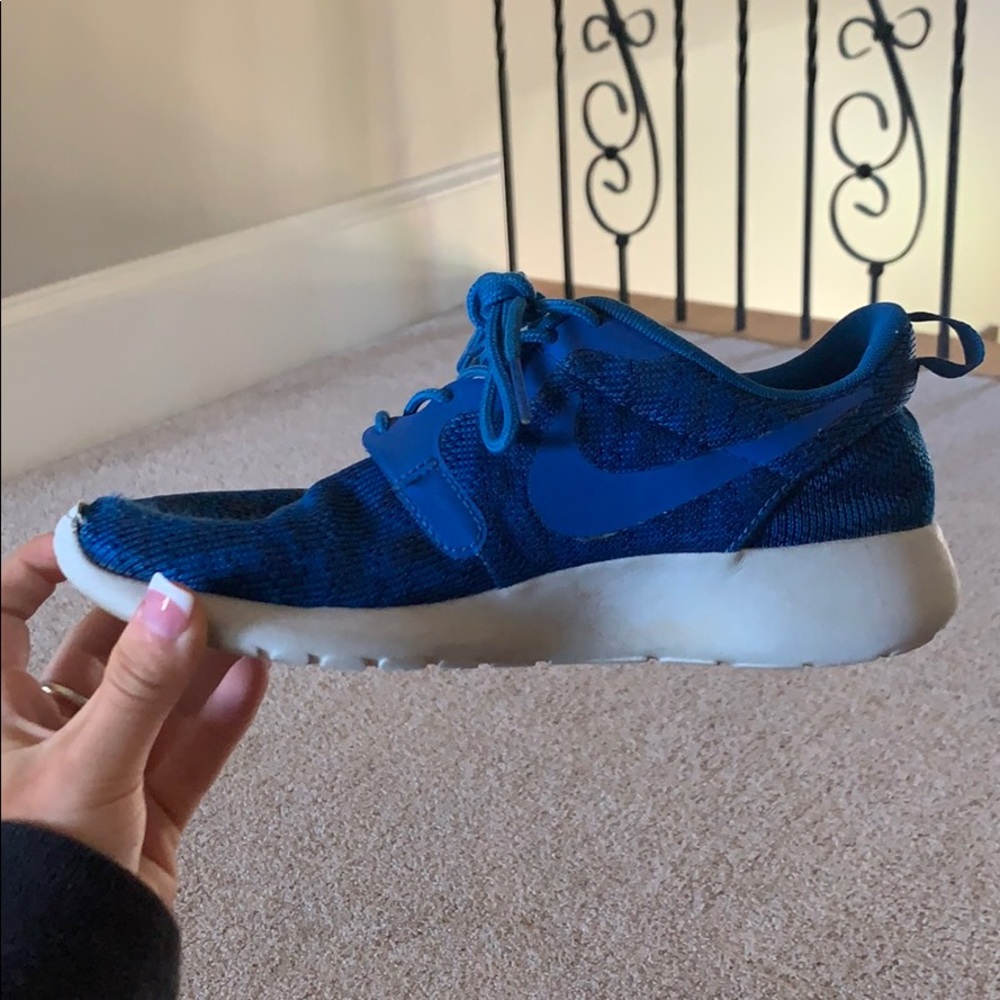 Nike blue roshes size 7.5 women’s
